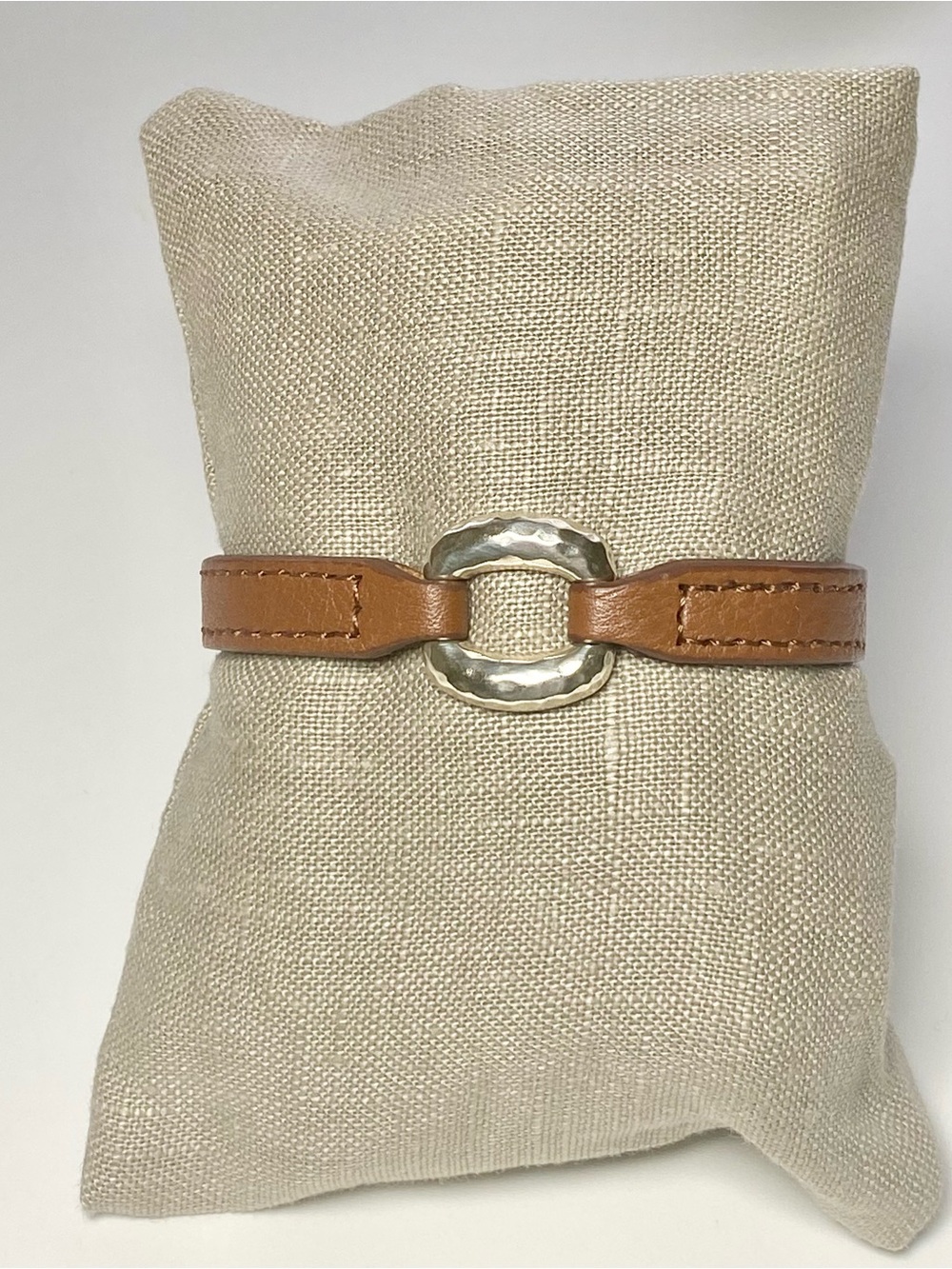Brighton Timeless Link Bandit Bracelet in Luggage (Warm Tan) Style JF0087 with P